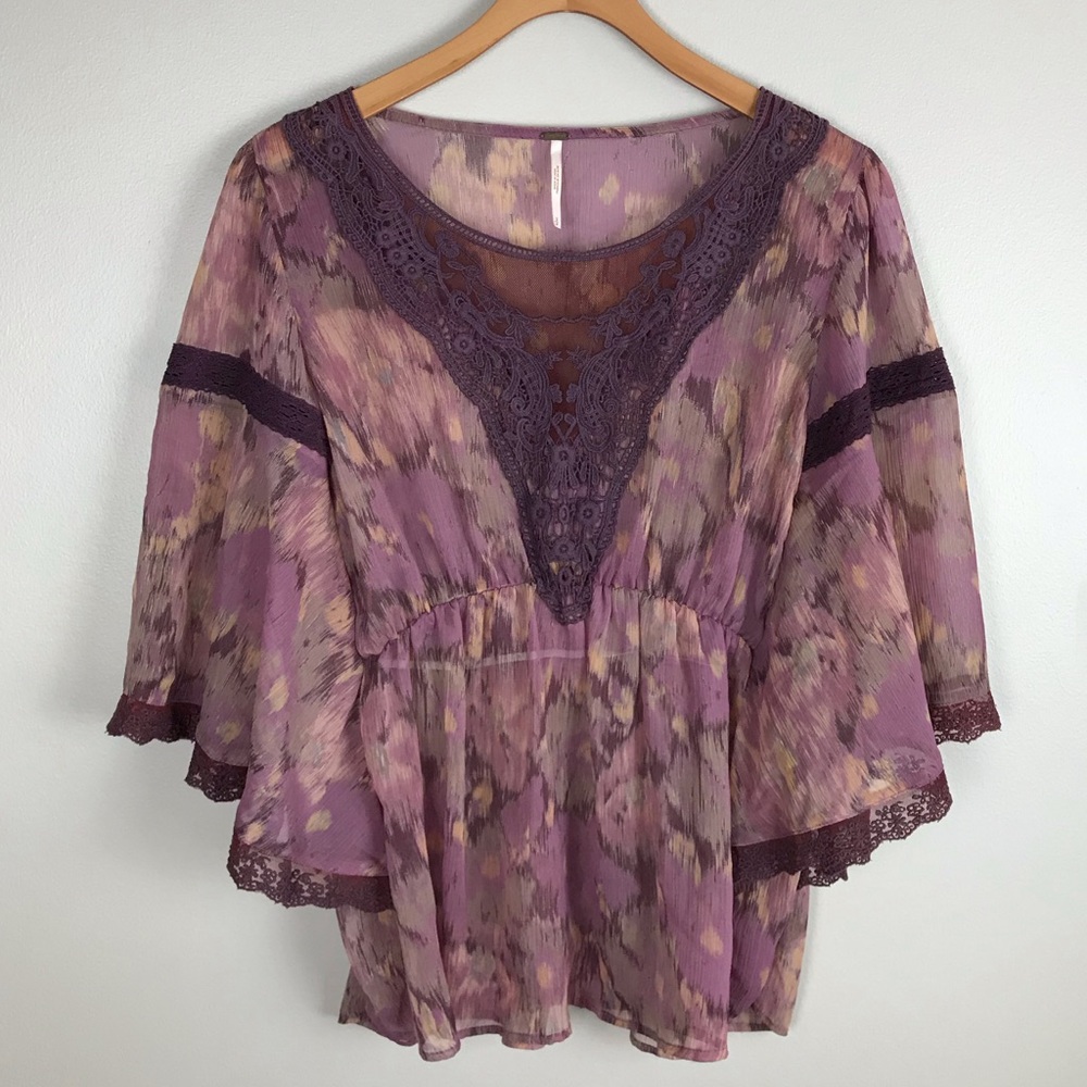 4x$35*** FREE PEOPLE lightweight v-neck flowy top